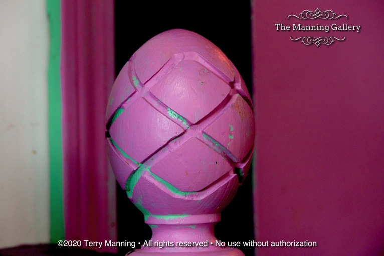 PURPLE EGG