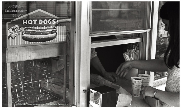 HOT DOGS! 1967
